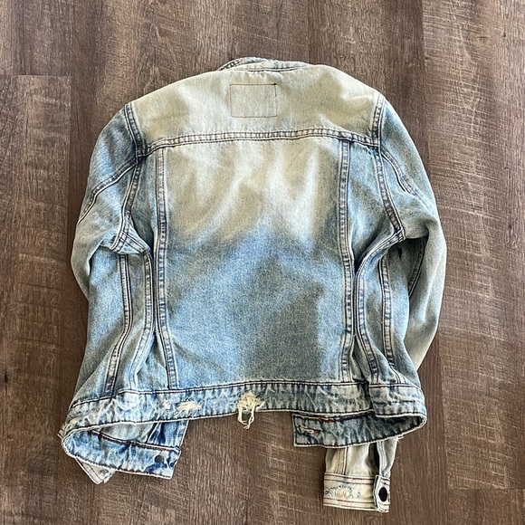 Like New - Blank NYC denim jacket with hood in Encounter, size small - Picture 13 of 14